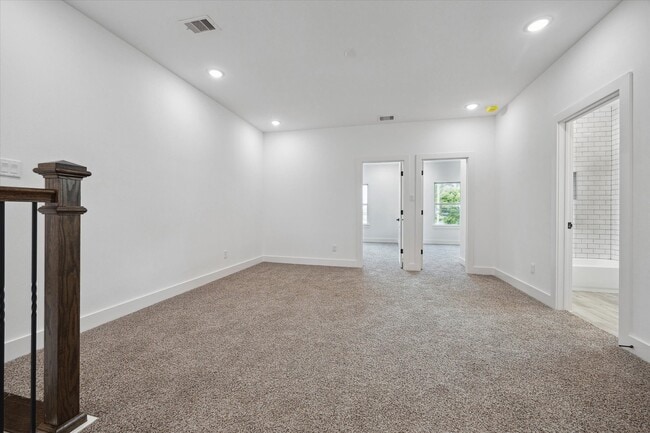 Photo - 2015 Brackenridge St