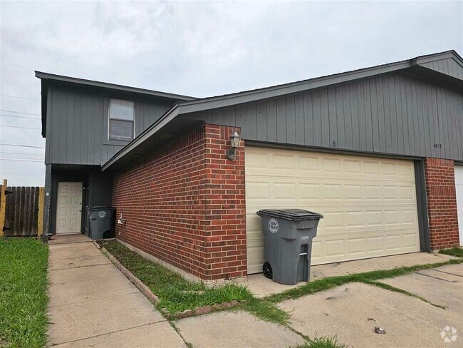 Building Photo - 4017 NW Ozmun Ave Rental