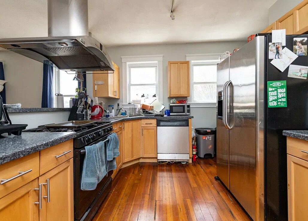 Photo - 6 Belmont St Apartments Unit 1