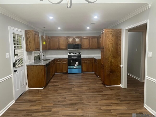 Photo - 1719 Tallwood Dr