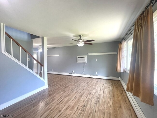 19 W Francis St