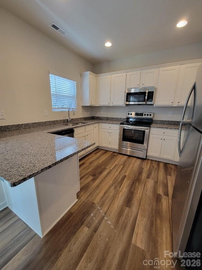 Photo - 6941 Calton Ln