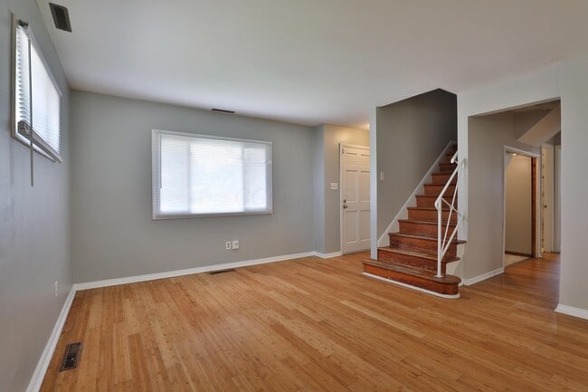 Photo - 2353 Hanna Dr