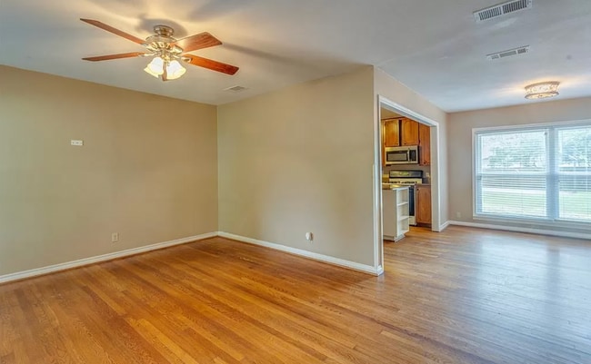 Photo - 3504 Corto Ave