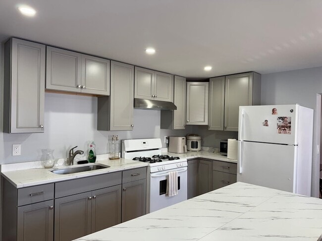 223 Trenton St Unit 1