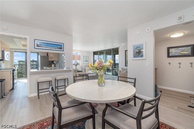 Photo - 2810 Estero Blvd Unit 511