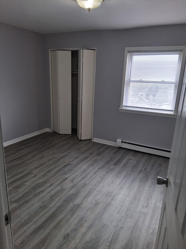 Dormitorio 2 - 254 E Jackson St Unidad 2nd Floor Front