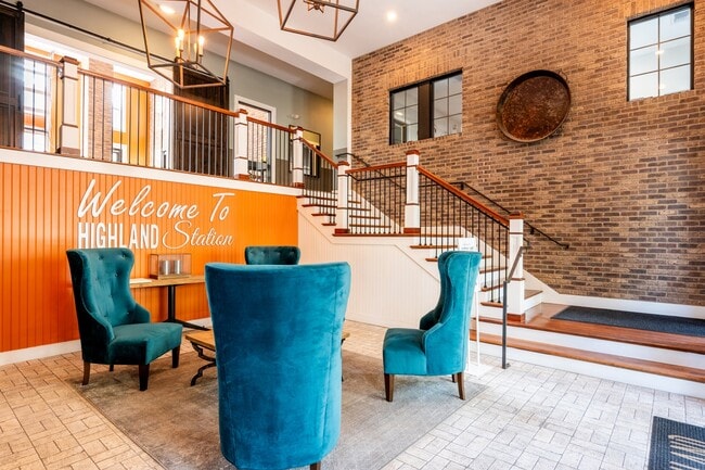 Photo - Highland Station