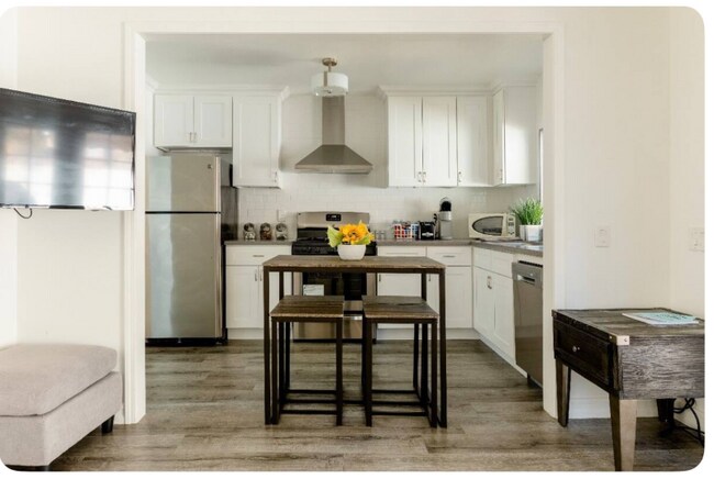 Photo - 16423 Barneston St Casa