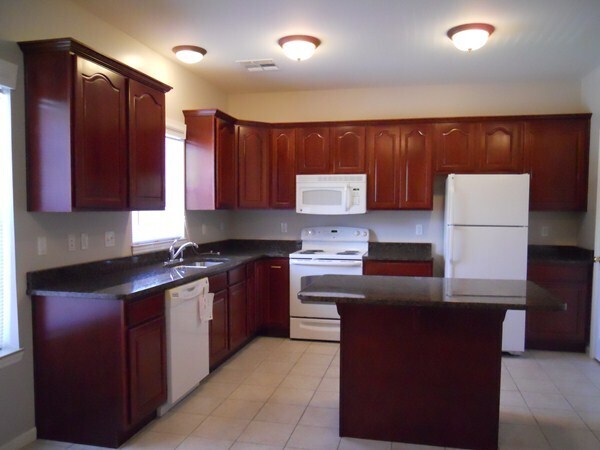 Kitchen - 1119 Ratone St Apartment Unit 7