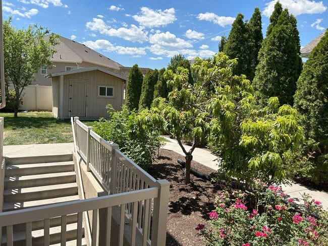 Your own separate entrance - 5939 W Birch Water Ln Unit Primary