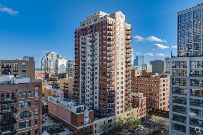 1529 S State St - One East Fifteenth Place