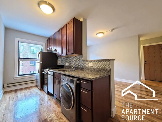 Building Photo - 2907 N Mildred Ave Unit 2 Rental