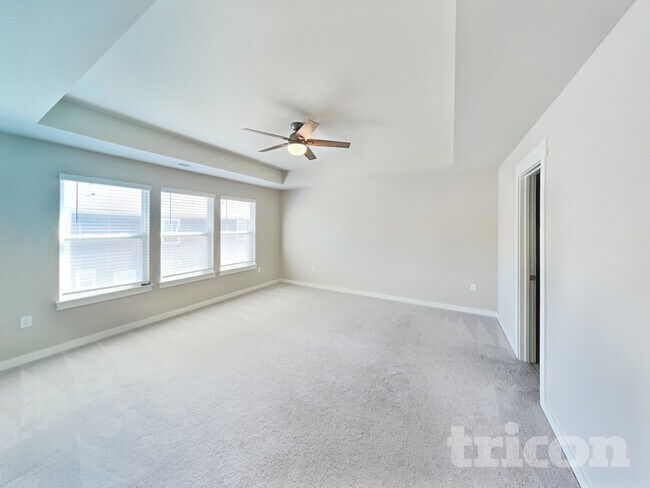 Photo - 1736 Lannister Ave