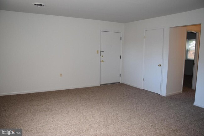 Building Photo - 3872 Shadywood Dr Unit 21 Rental