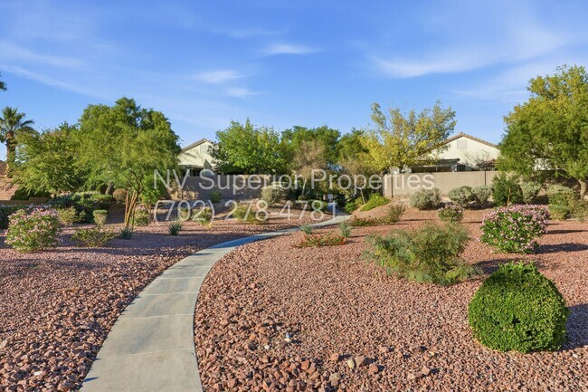 Photo - NW!! Single Story!! New Luxury Vinal Plank...