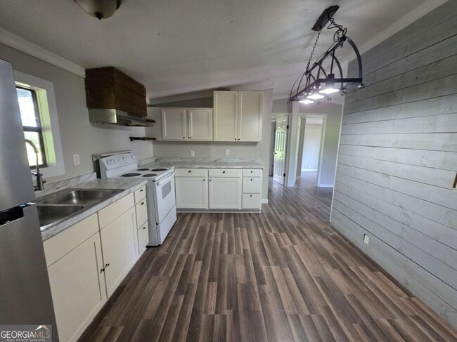 Photo - 1577 Corinth Poseyville Rd