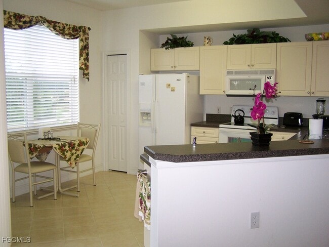 Photo - 10510 Amiata Way Unidad 302