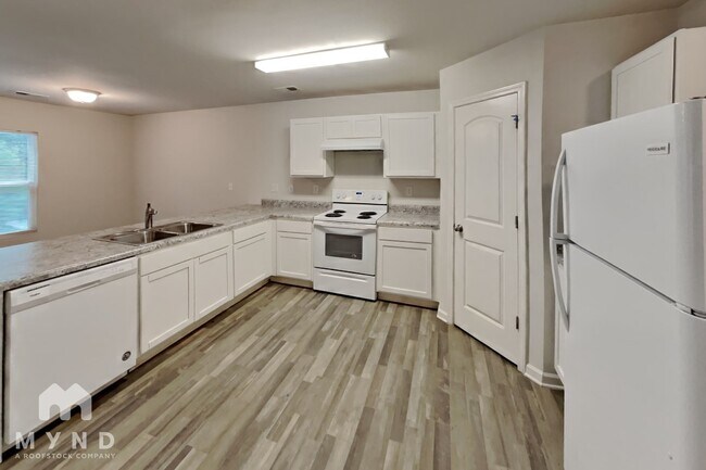 785 Dove Tree Ln