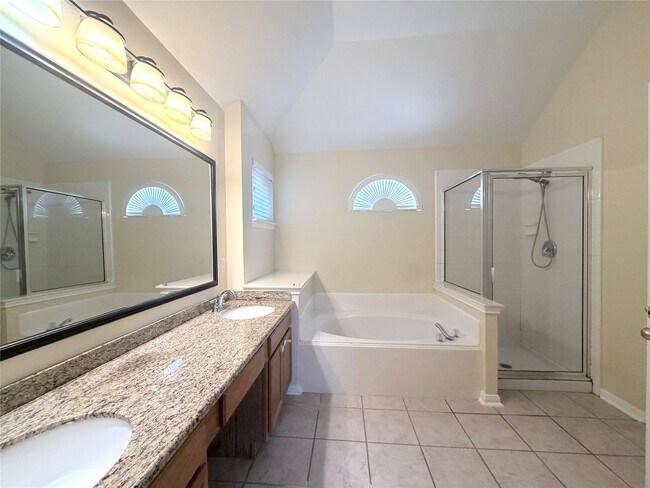 Photo - 12211 Meadow Crest Ct