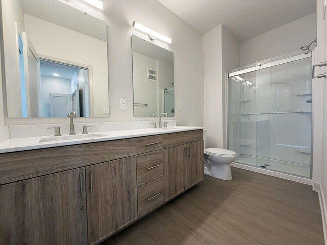 Photo - Whitman Villas
