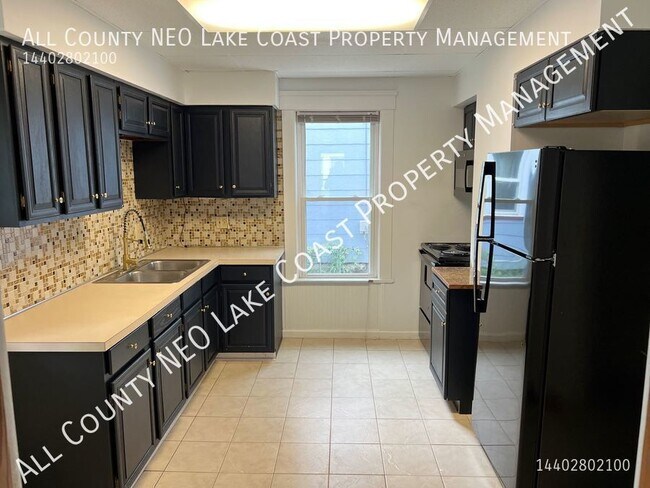 Photo - 1353 Cove Ave