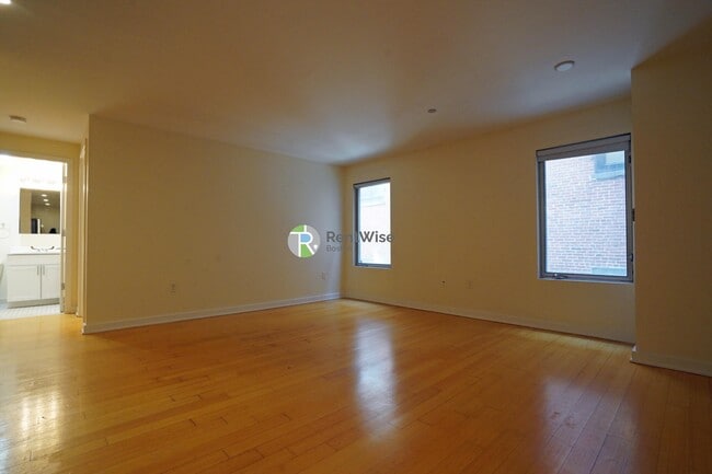 Photo - 40 Boylston St Unit 408