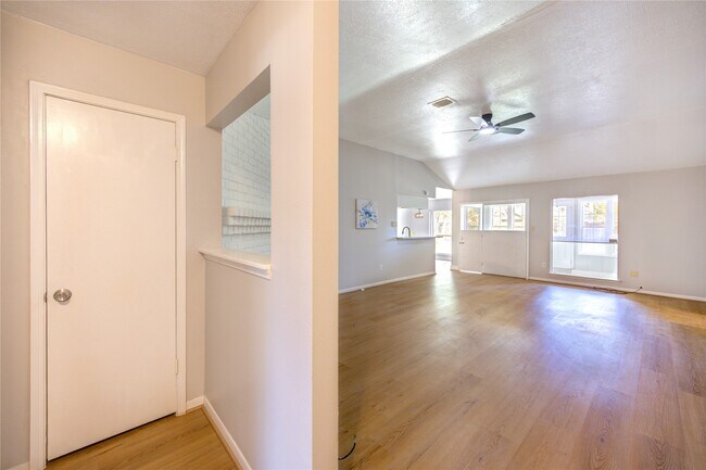 Photo - 6711 Marisol Dr