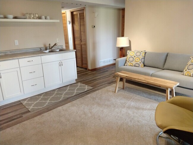 Photo - 12536 Parkwood Dr