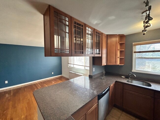 Photo - 116 Lee Ave Unit 412