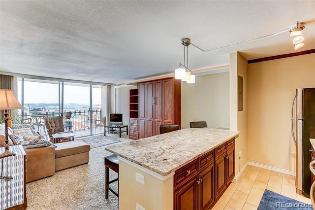 Building Photo - 1020 15th St Unit 12B Rental
