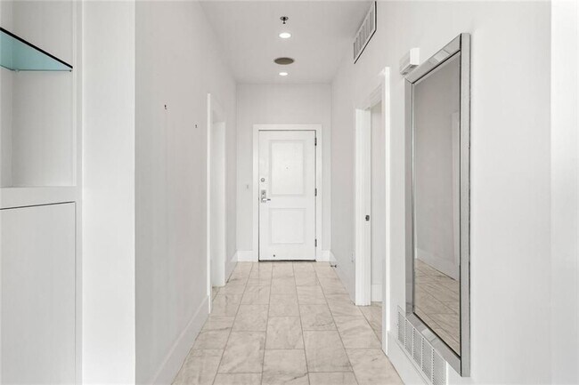 Photo - 3338 Peachtree Rd NE Unit 3501