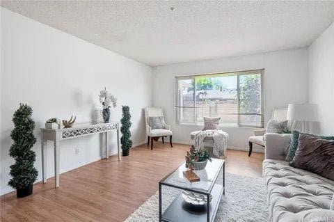 Photo - 4411 Boston Way