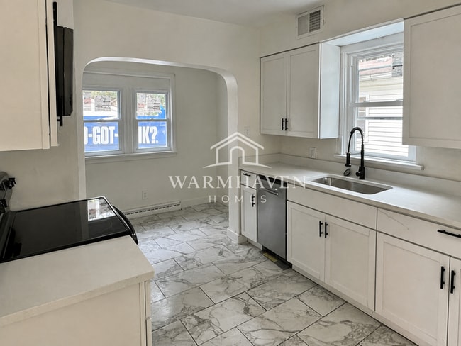 Photo - 801 Storer Ave
