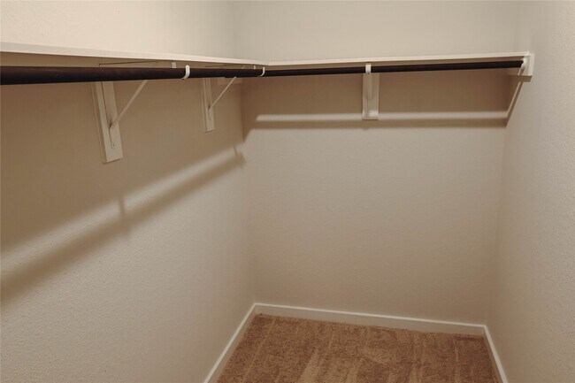 Photo - 8534 Blueberry Ash St