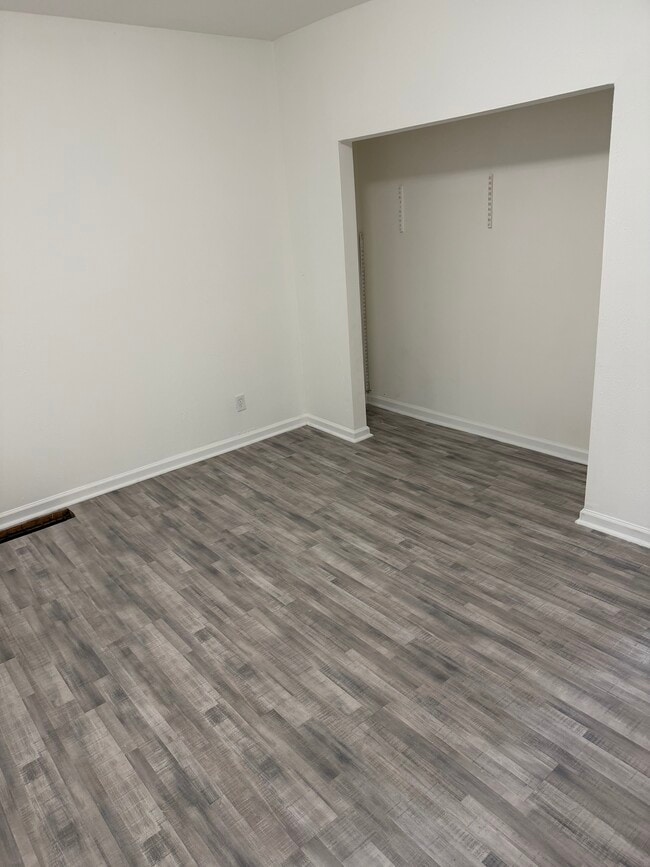 Photo - 1800 Grandview Ave Unit 1800 Grandview ave apt 3