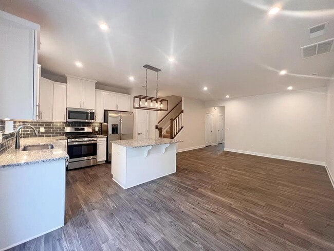 Photo - 131 Lilywood Ct