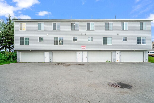 Building Photo - 7035 Gold Kings Ave Unit A