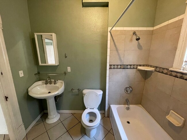 Photo - 1229 12th St