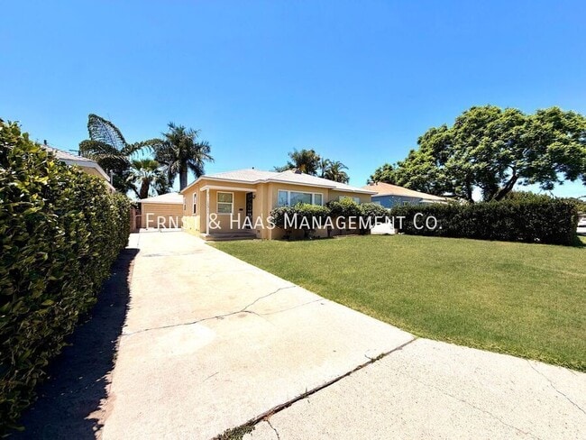 Building Photo - 12911 Whitewood Ave