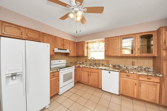 Building Photo - 14115 Wickersham Ln Rental