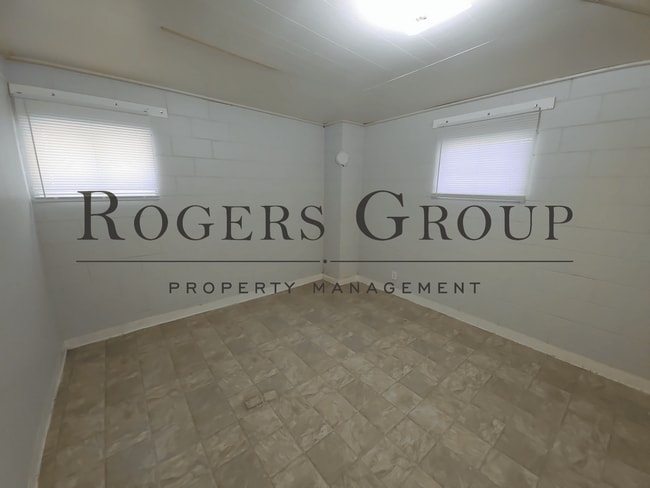 Photo - 725 Epsom Rd