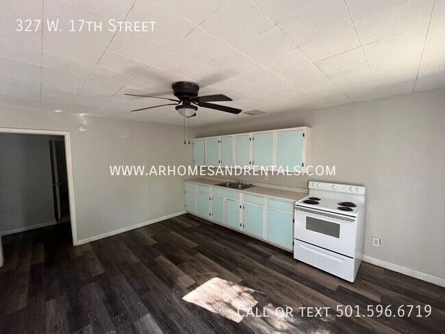 Photo - 327 W 17th St