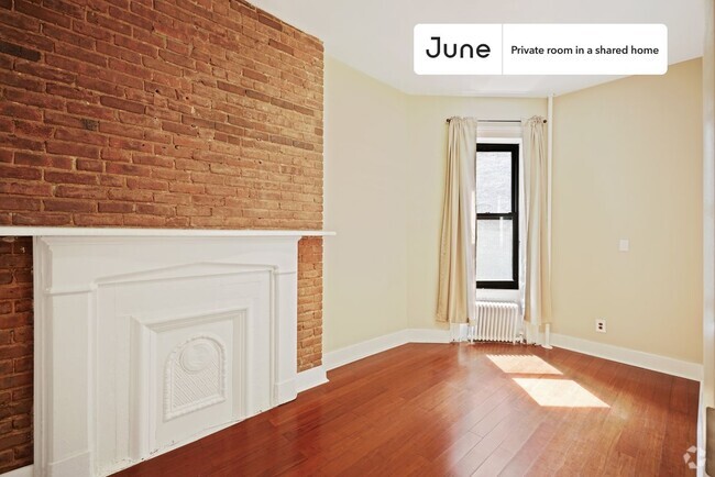 Building Photo - Private bedroom in 3 bed/2 bath Home Unit B