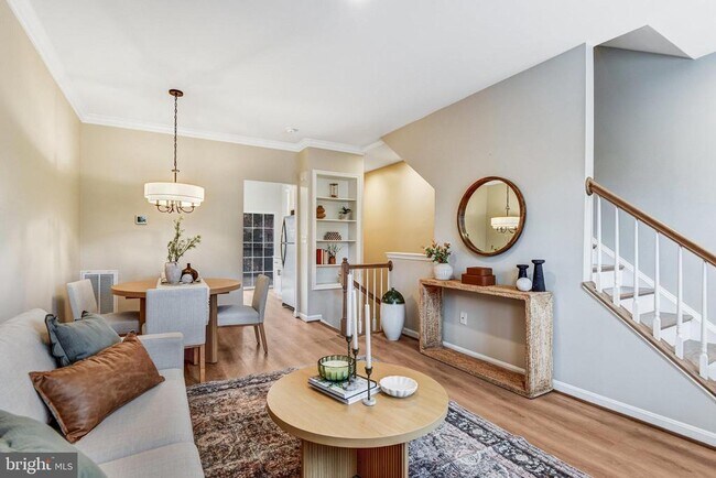 Building Photo - 12527 Heykens Ln