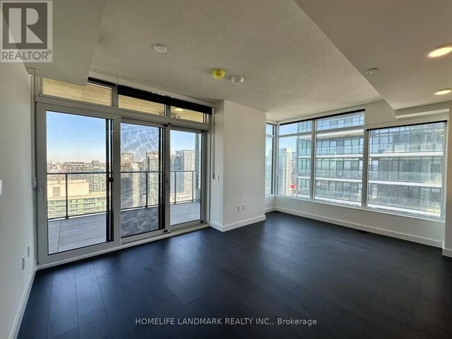 Photo - 3 Concord Cityplace Wy Unit 4605