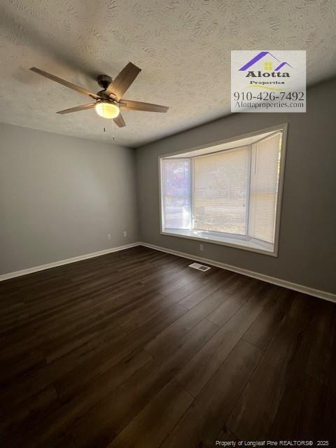 Photo - 1283 Exeter Ln