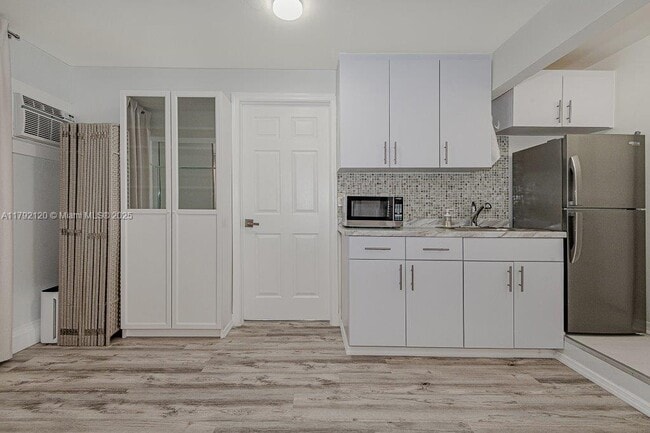 Photo - 245 189th Terrace