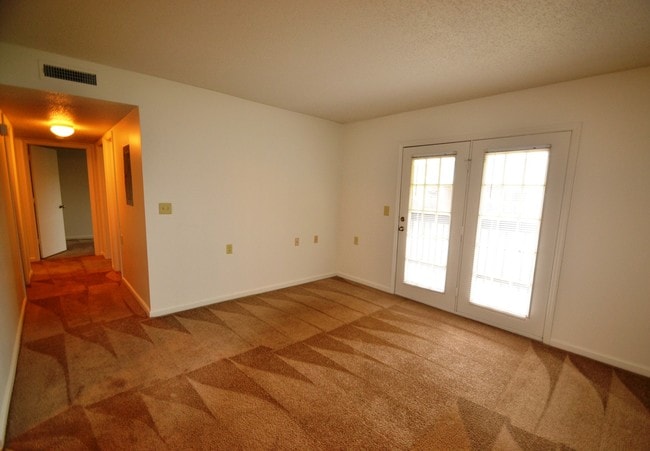 Salem Crest Apartment Homes