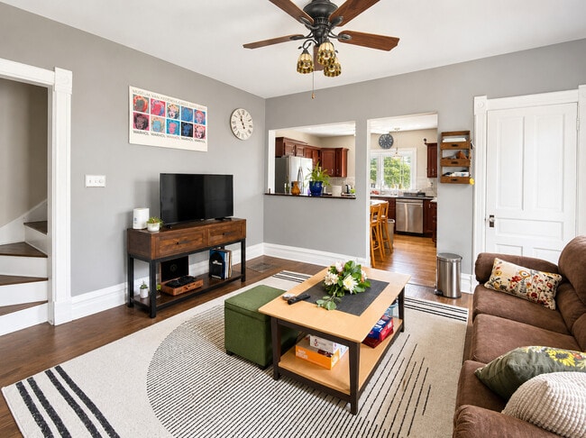 Photo - 1747 S Cora St